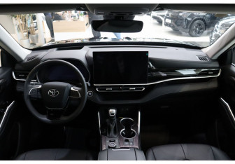 Новый Toyota Highlander 2025 (12 фото)