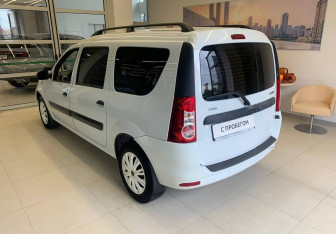 Подержанный автомобиль LADA (ВАЗ) Largus Wagon 2018 года (6 фото)