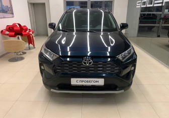 Подержанный автомобиль Toyota RAV4 2020 года (2 фото)