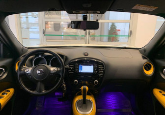 Подержанный автомобиль Nissan Juke 2017 года (12 фото)
