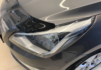 Подержанный автомобиль Hyundai Solaris Hatchback 2015 года (14 фото)