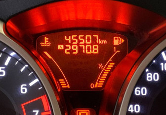 Подержанный автомобиль Nissan Juke 2018 года (11 фото)