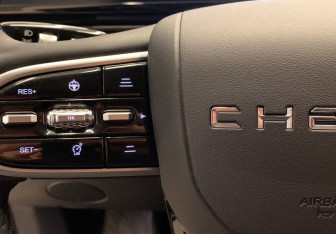 Подержанный автомобиль Omoda C5 2023 года (17 фото)