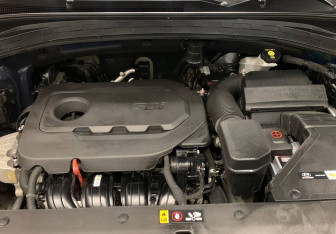 Подержанный автомобиль Hyundai Santa Fe 2018 года (7 фото)