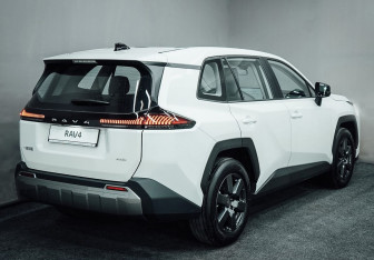 Новый Toyota RAV4 2025 (9 фото)