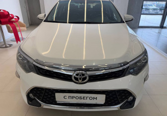 Подержанный автомобиль Toyota Camry Sedan 2018 года (2 фото)