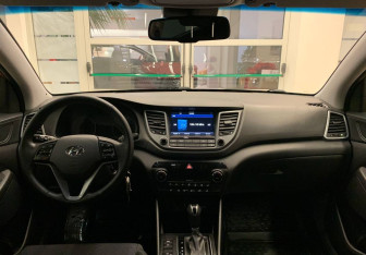 Подержанный автомобиль Hyundai Tucson 2016 года (12 фото)