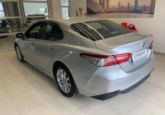 Подержанный автомобиль Toyota Camry Sedan 2020 года (6 фото)