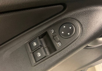 Подержанный автомобиль LADA (ВАЗ) Granta Sedan 2023 года (16 фото)