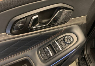 Подержанный автомобиль Exeed TXL 2023 года (17 фото)