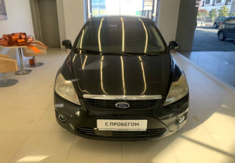Подержанный автомобиль Ford Focus Hatchback 2008 года (2 фото)