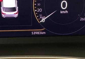 Подержанный автомобиль Volkswagen T-Roc 2020 года (11 фото)