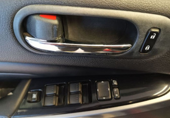 Подержанный автомобиль Mazda CX-7 2010 года (18 фото)