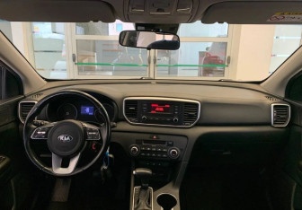 Подержанный автомобиль Kia Sportage 2019 года (11 фото)