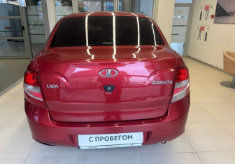Подержанный автомобиль LADA (ВАЗ) Granta Sedan 2012 года (5 фото)