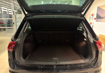 Подержанный автомобиль Volkswagen Tiguan 2017 года (8 фото)