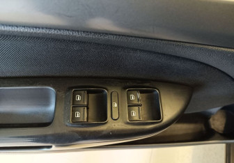 Подержанный автомобиль Skoda Octavia Liftback 2006 года (20 фото)