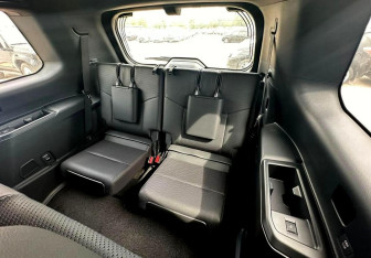 Новый Toyota Land Cruiser Prado 2025 (21 фото)