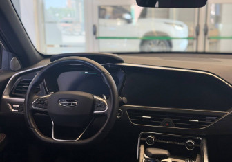 Подержанный автомобиль Geely Tugella 2022 года (8 фото)