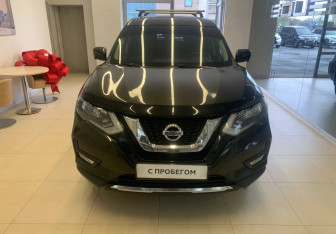 Подержанный автомобиль Nissan X-Trail 2019 года (2 фото)