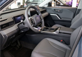 Новый Toyota RAV4 2026 (12 фото)