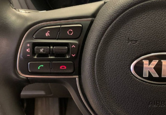 Подержанный автомобиль Kia Optima Sedan 2017 года (16 фото)