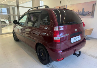 Подержанный автомобиль Hyundai Matrix 2008 года (6 фото)
