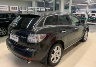 Подержанный автомобиль Mazda CX-7 2010 года (4 фото)