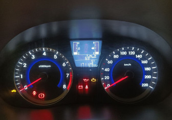 Подержанный автомобиль Hyundai Solaris Sedan 2016 года (10 фото)