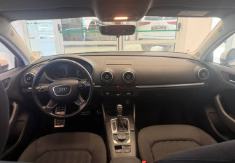 Подержанный автомобиль Audi A3 Sedan 2015 года (11 фото)