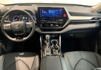 Новый Toyota Highlander 2024 (12 фото)
