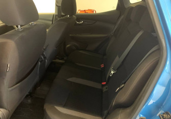 Подержанный автомобиль Nissan Qashqai 2019 года (10 фото)