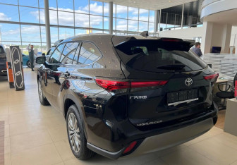 Новый Toyota Highlander 2024 (4 фото)
