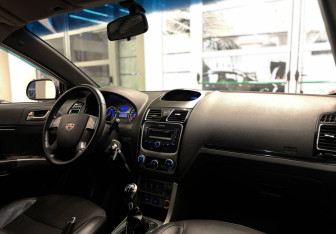 Подержанный автомобиль Geely Emgrand EC7 Sedan 2014 года (17 фото)