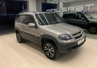 Подержанный автомобиль Chevrolet Niva 2018 года (3 фото)