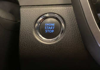 Подержанный автомобиль Toyota Camry Sedan 2021 года (22 фото)