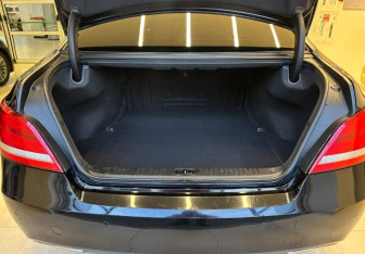 Подержанный автомобиль Hyundai Equus 2013 года (8 фото)