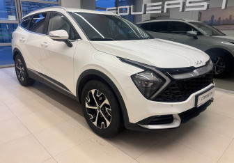 Подержанный автомобиль Kia Sportage 2023 года (3 фото)
