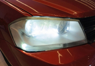 Подержанный автомобиль Dodge Avenger Sedan 2007 года (14 фото)