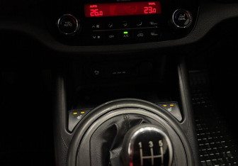 Подержанный автомобиль Kia Sportage 2012 года (12 фото)