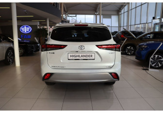 Новый Toyota Highlander 2025 (5 фото)