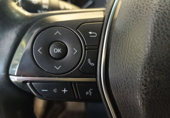 Подержанный автомобиль Toyota Camry Sedan 2019 года (20 фото)