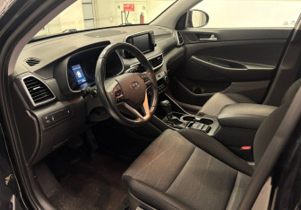 Подержанный автомобиль Hyundai Tucson 2018 года (14 фото)
