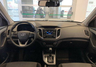Подержанный автомобиль Hyundai Creta 2017 года (12 фото)