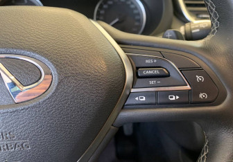 Подержанный автомобиль Infiniti QX50 2019 года (20 фото)