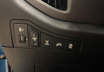 Подержанный автомобиль Kia Sportage 2012 года (18 фото)