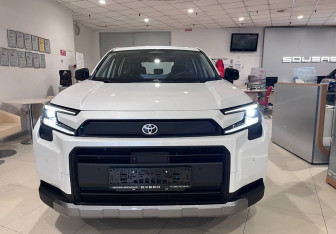 Новый Toyota RAV4 2025 (3 фото)