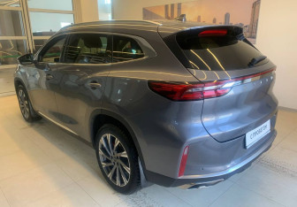 Подержанный автомобиль Exeed TXL 2022 года (6 фото)