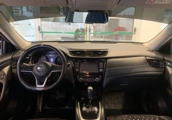Подержанный автомобиль Nissan X-Trail 2019 года (11 фото)