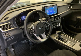 Подержанный автомобиль Kia Optima Sedan 2019 года (13 фото)